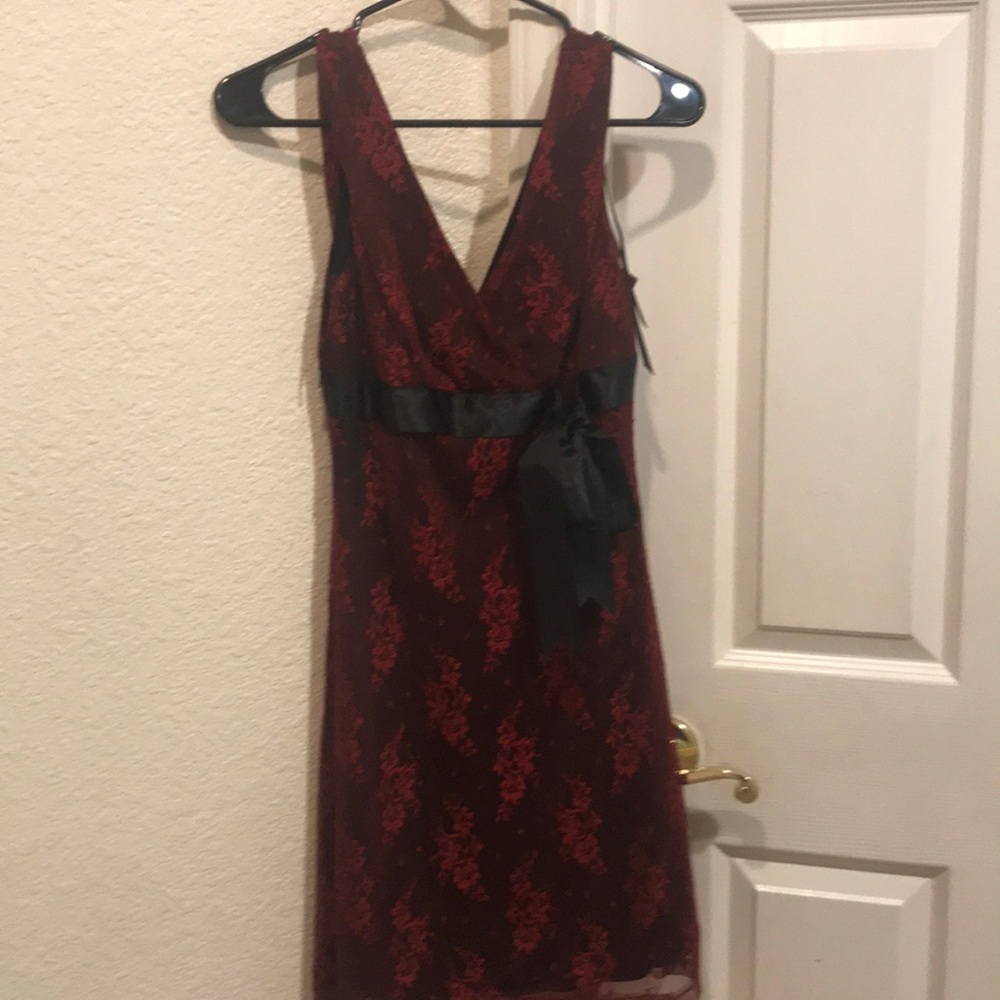 Red lace bow dress